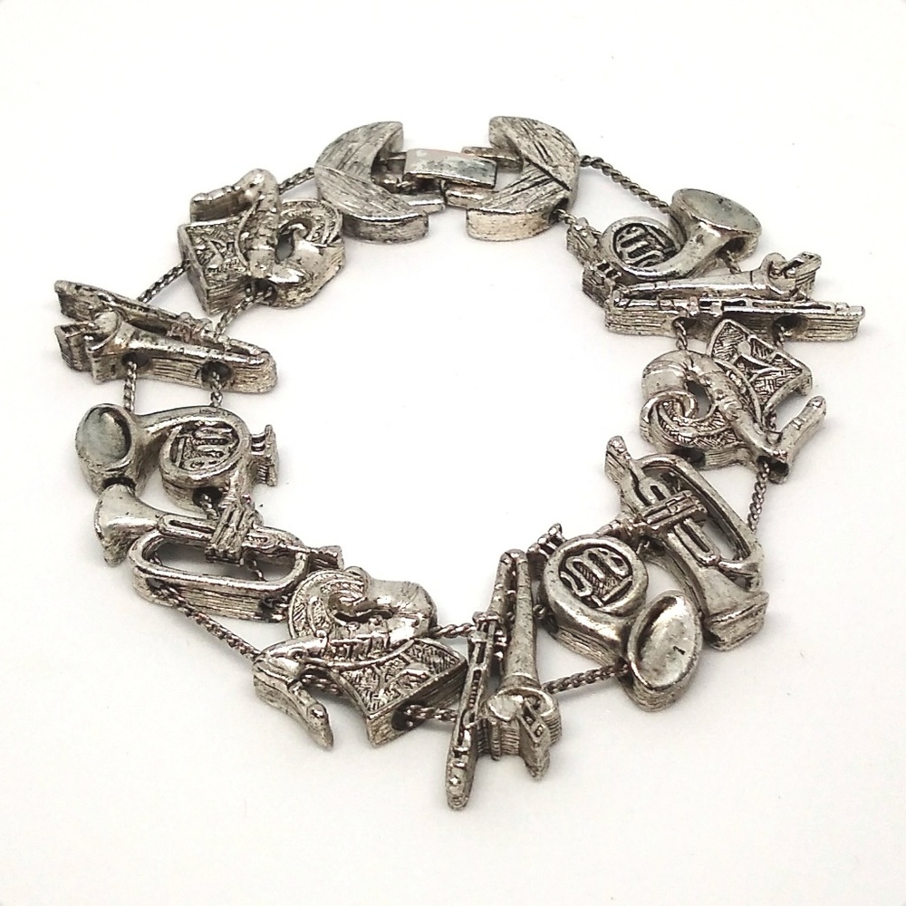 Band themed slider bracelet